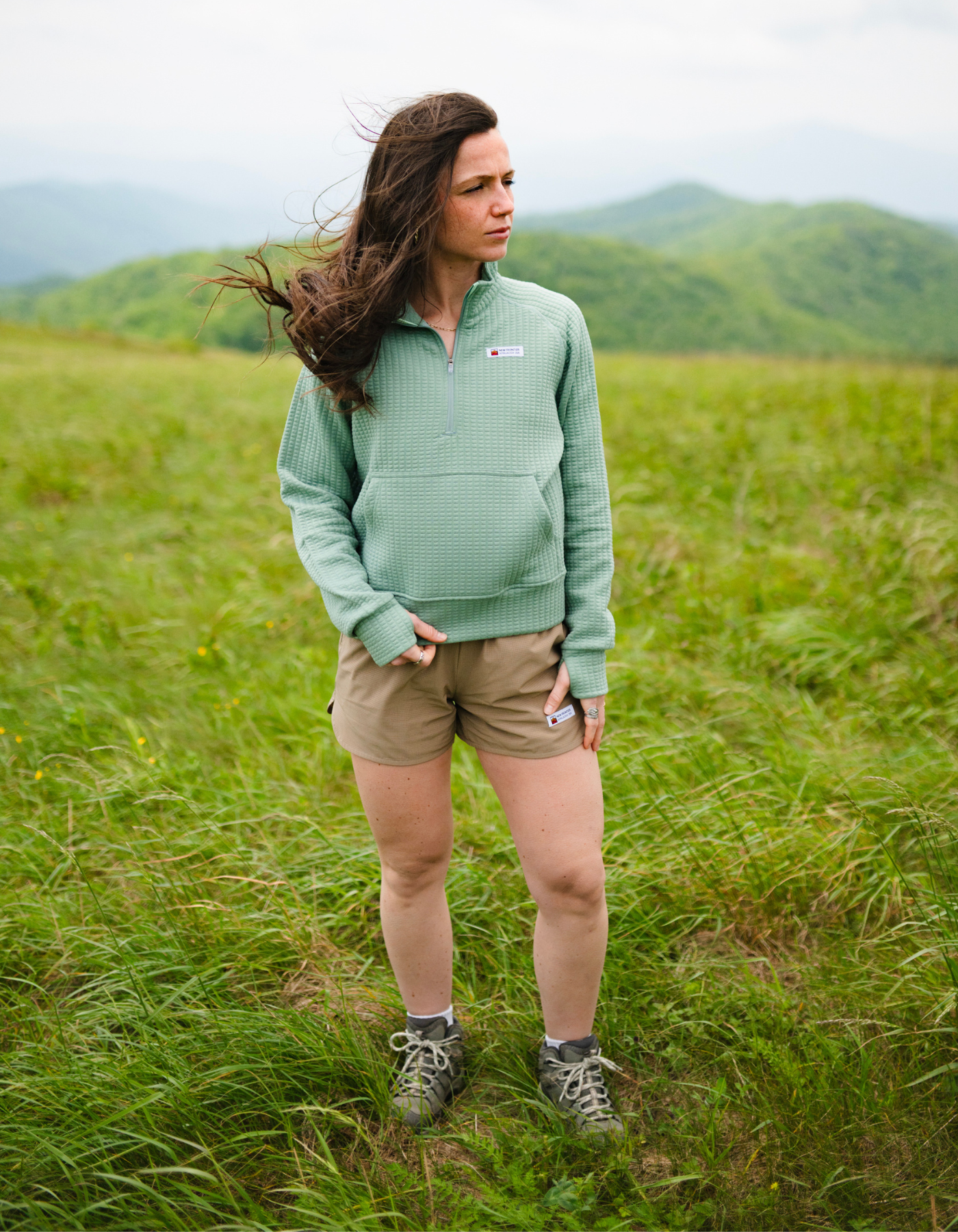 Women's High Rise Short 3.5" (Sandstone) - Convenient store