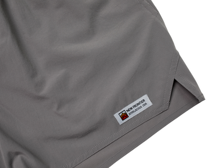 NEW Women's Journey Tech 3.5" Short (Moon) - Convenient store