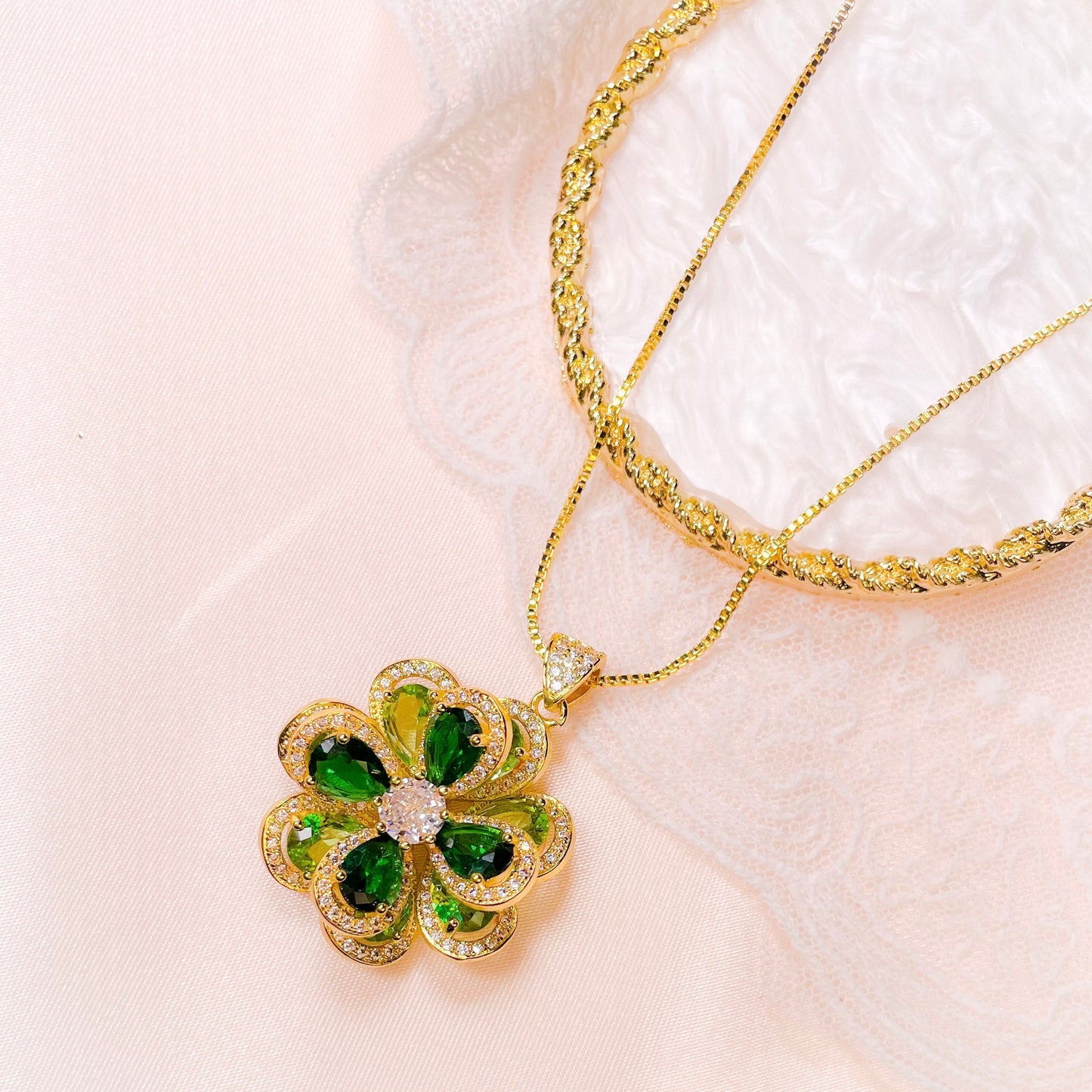 Messalina Emerald Necklace