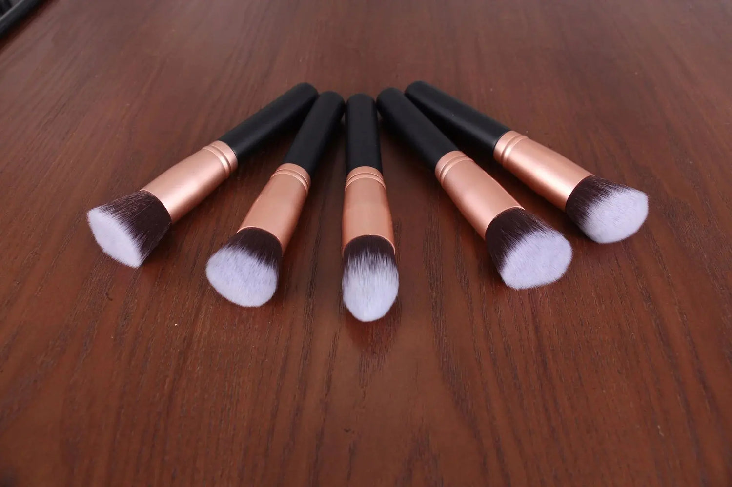 14pcs Wood Handle Makeup Brush Set Convenient store