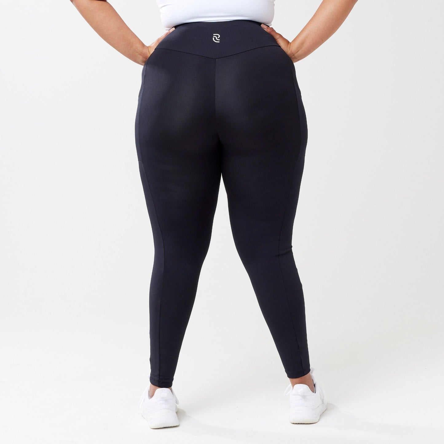 High-Rise Pocket Leggings - Black