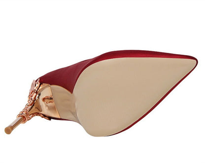 Pointy silver high heels - Convenient store